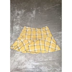 Yellow plaid mini skirt, built in shorts!